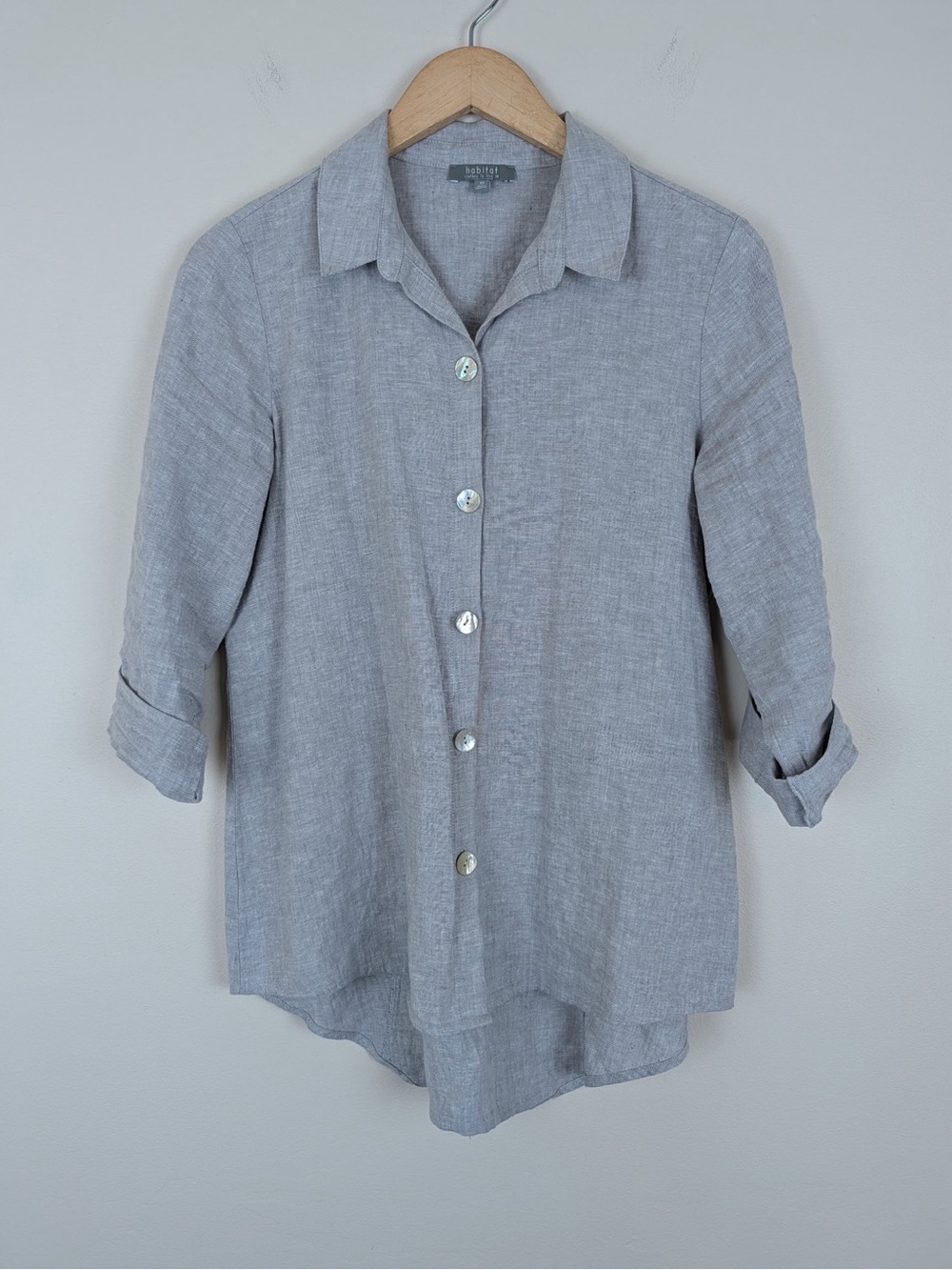 Habitat Clothing Shaped Linen Blend Roll-tab 3/4 Sleeve Shirt